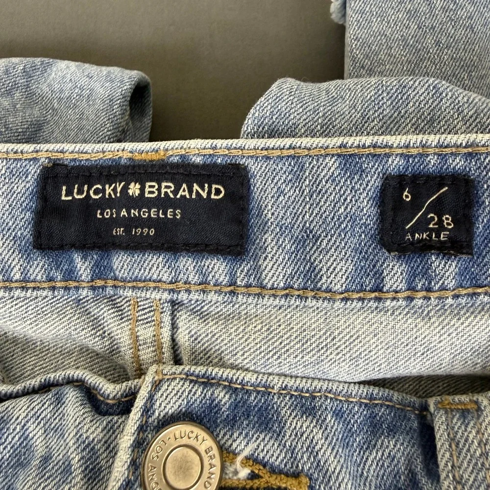 Lucky Brand Women's High Rise Frayed Hem Mom Jeans Drew Denim Size 6/28